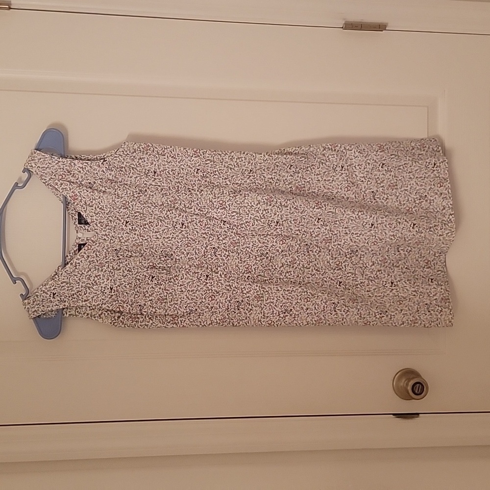 Liz Claiborne Lizsport Size 4 Floral Sheath Dress. EUC